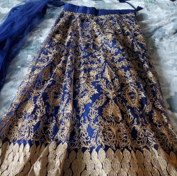 Two piece Indian lehenga dress - Picture 2 of 3